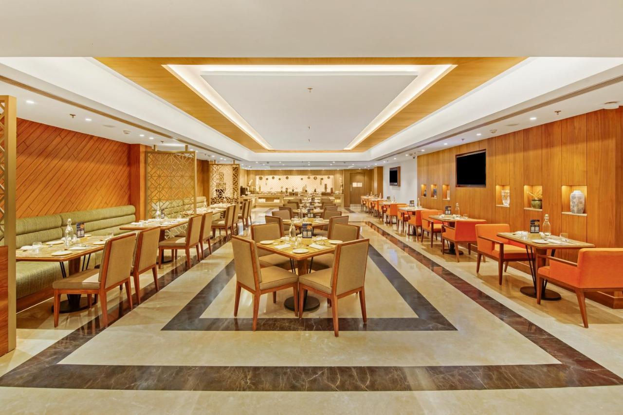 Hotel Golden Tulip Jalandhar Exterior foto